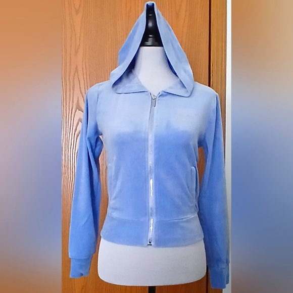 No Boundaries Velour Hoodie and Joggers size XS (1)       17-008 - Picture 3 of 9